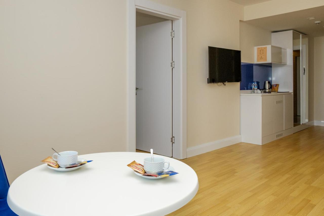 Manco Apartments バトゥーミ エクステリア 写真