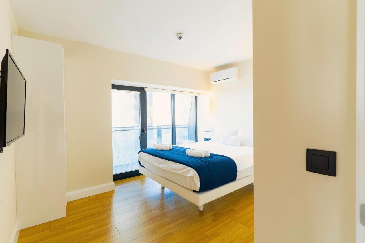 Manco Apartments バトゥーミ エクステリア 写真