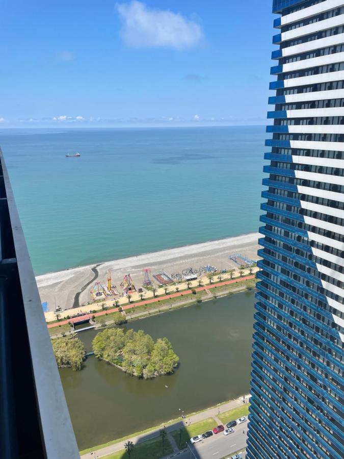 Manco Apartments バトゥーミ エクステリア 写真